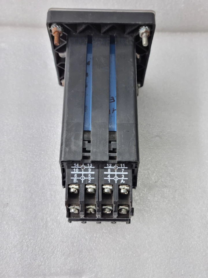 SCHNEIDER ELECTRIC RELBAXBL4110 110 VDC CONTACTS IN POSITION RELAYAUX (USED)